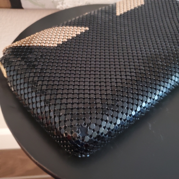 VINTAGE Gold & Black Chainmail Metal Mesh Purse with Snake Shoulder Strap - Picture 9 of 9